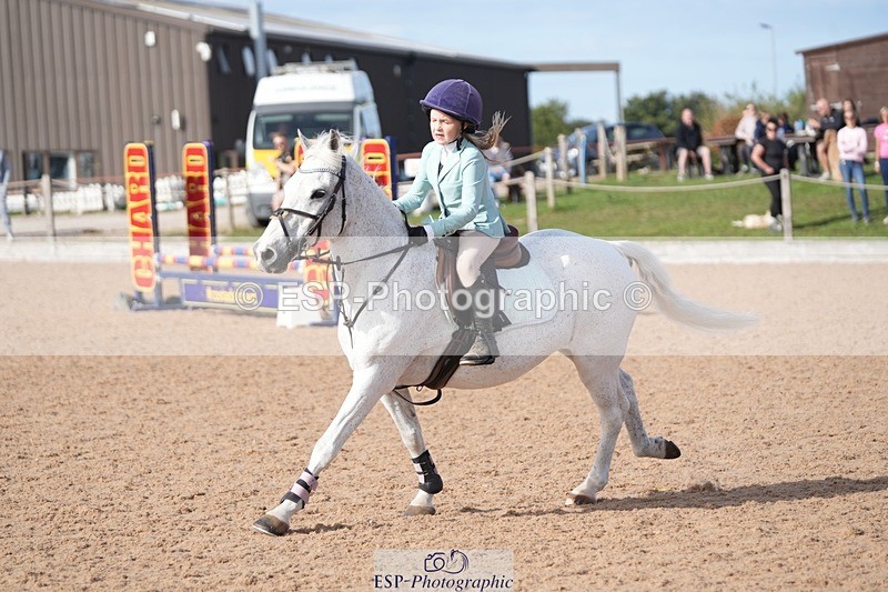 260926-153421-01258 - Cls 13 70cm Speed Derby