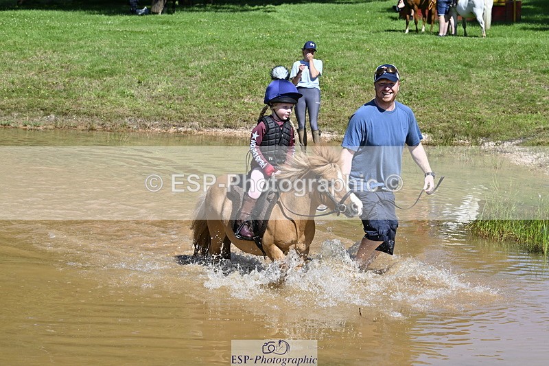 240728B-111507-01279 - Gemma's Group XC