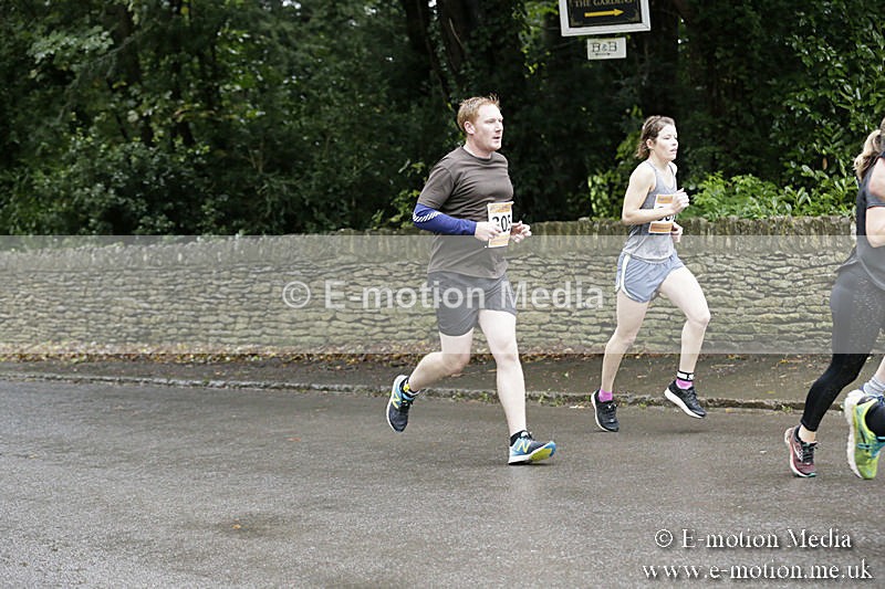 CAD131019-0314 - Cadence Events Grittleton 10km 13/10/19