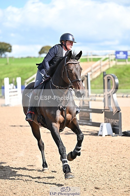 250924-131941-00415 - Cls 4 Newcomers and 1.10m Open