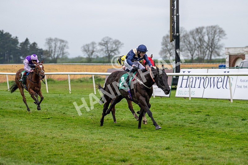 040524-Race 6-Vocal Studies-4885 - Race 6