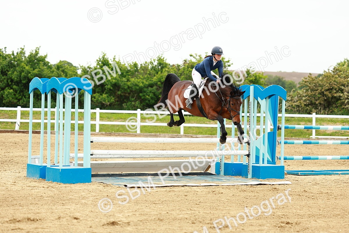 0B8A3939 - Class 4 - Senior Newcomers - 1.10m