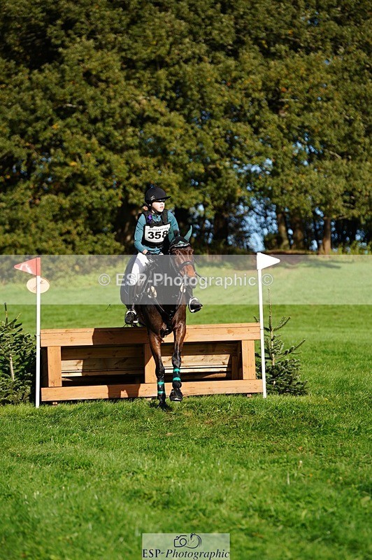 241026-105034-12004 - 358-Jessica.Meyer-LACKAGHMORE.VANDANGO