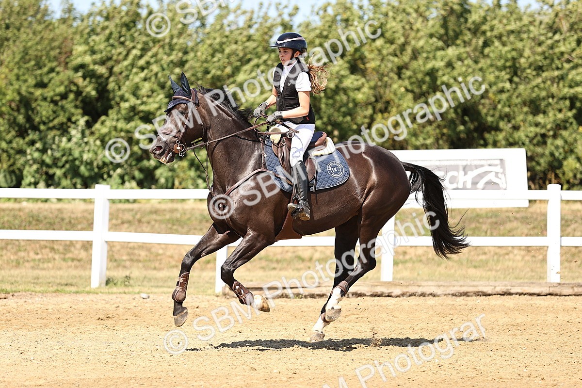 SBM_015210 - Class 16 - Senior foxhunter - 1.20m Open