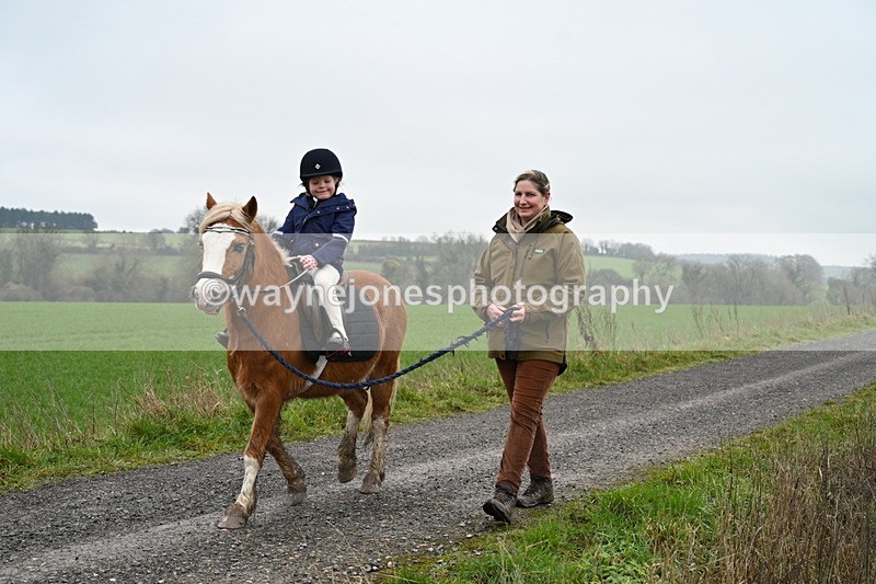 WJ7_9885 - Walk out..