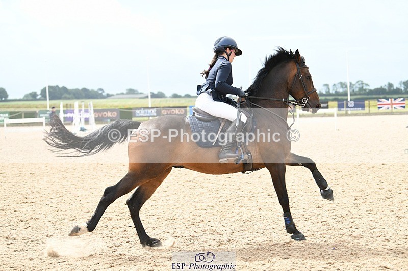 250807-114436-00777 - 1m Round 1