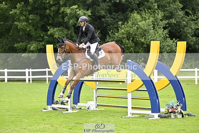 250613A-125613-01984 - Cls 3 Snr Foxhunter