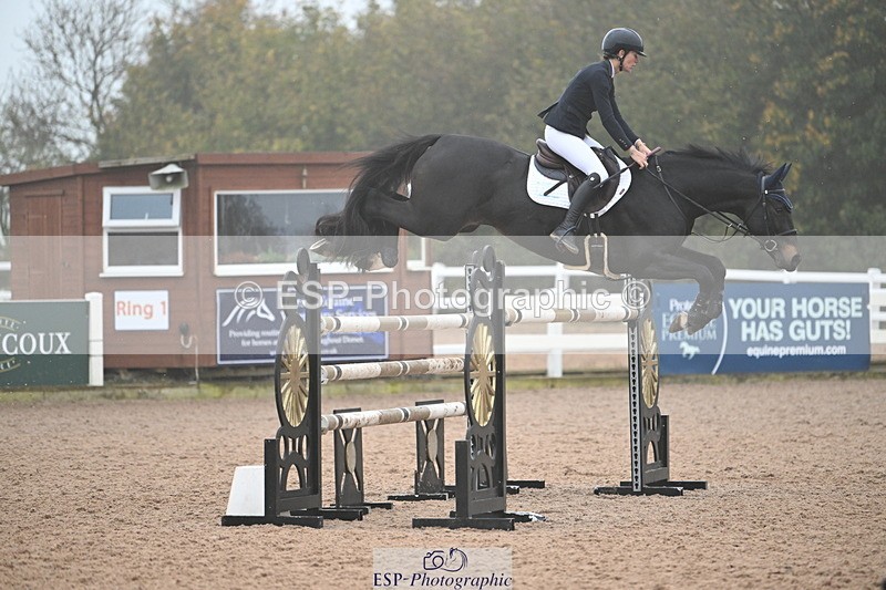 241102A-144937-05679 - SAT Cls 16 Winter 1.25 Jump Off