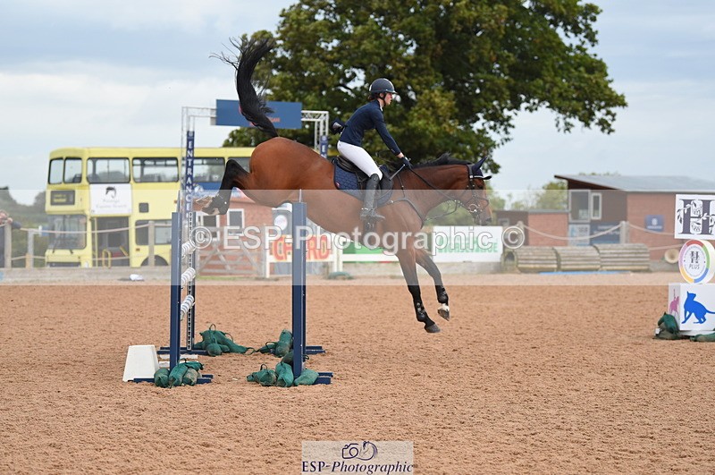 230927A-235112-00552 - Cls 6 National 1.30m