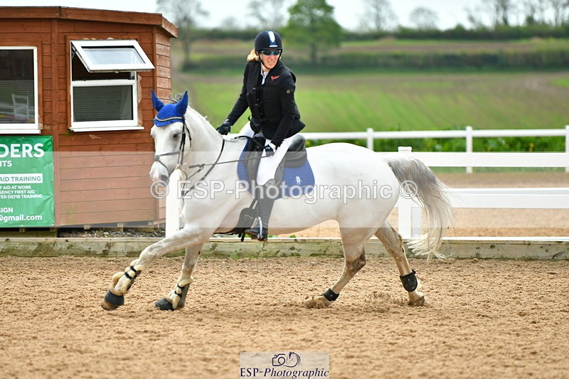 230507A-121711-07693 - Cls 42 95cm Amateur Quali