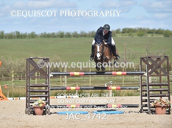 JAC_4742 - CLASS 12 SAT Senior 1.30m Open RHS Young Masters Qualifier