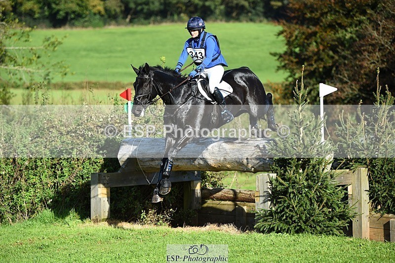 231022-143416-30219 - 343-MIDNIGHT.ROLLERCOASTER-Alison.Lidstone-XC