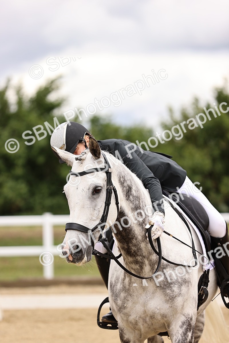SBM_001991 - Class 2 - Novice 4 - 10.36-11.39