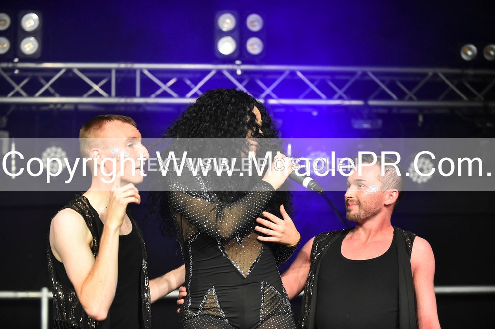 SH4_6902 - The Cher Experience
