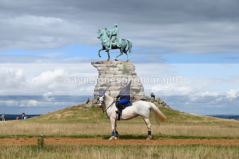 DSC_8954 - Time at Statue 14:33 to 15:10