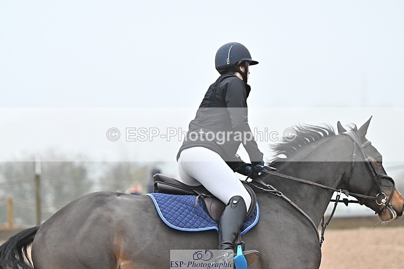 241103A-104638-06748 - SUN Cls 18 British Novice and 90cm Open