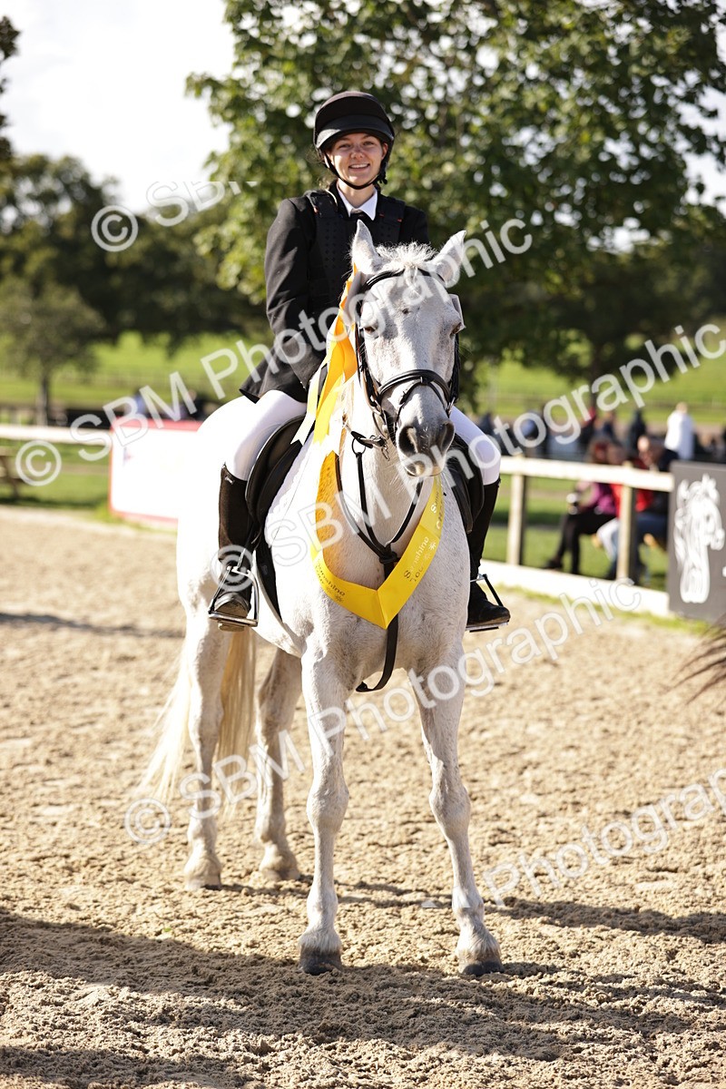 SBM_15016_J32 - Senior 70cm Championship - Michaela Camphell