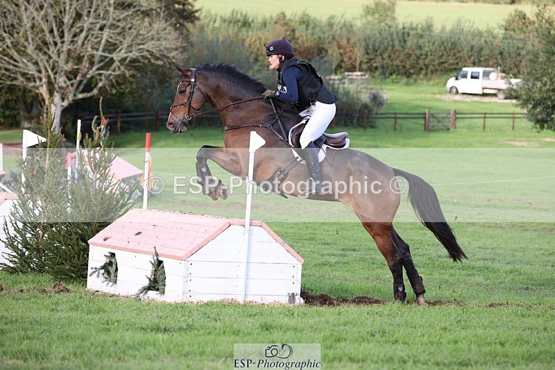 231021-160110-20512 - 507-EDGEDALE.BLUE.LADY-Katie.Lavin-SC+XC