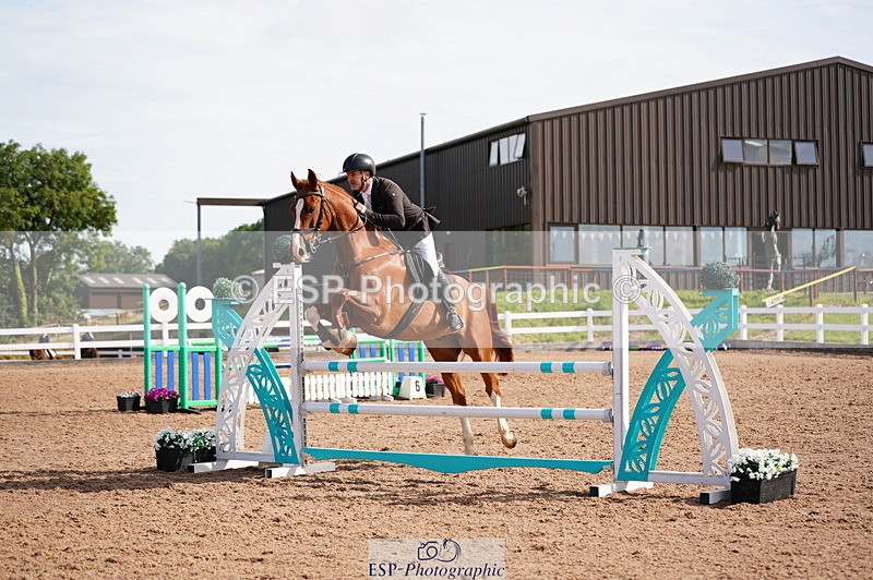 240804A-094422-09925 - Cls 48 Snr Discovery and 1m Open