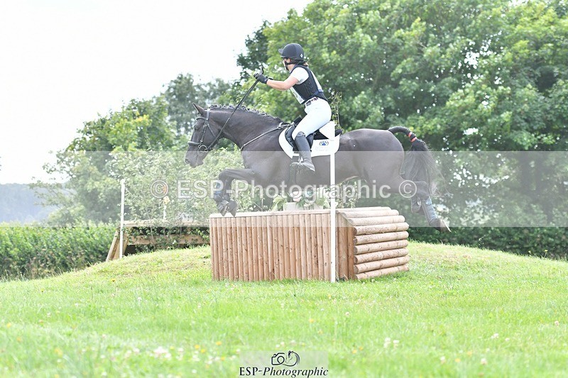 240803-143011-07944 - 220-Eleanor_Newcombe-MR_DARCY