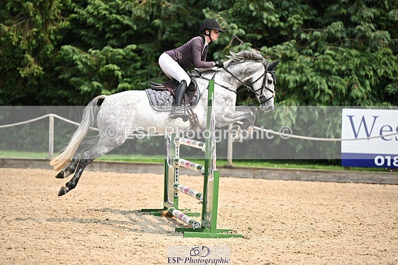 240818-133738-04701 - Cls 11A Snr Newcomers