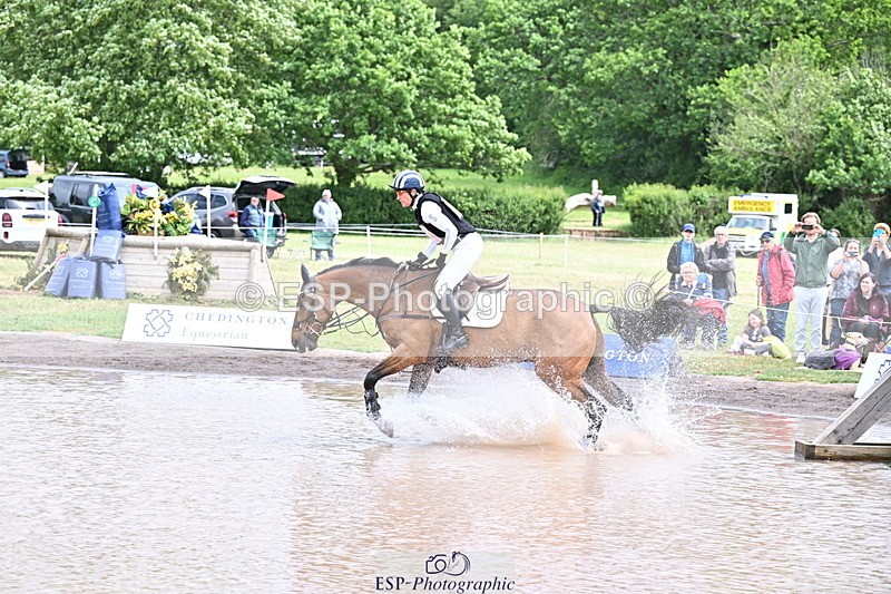 250525A-142246-16458 - D-476-Caroline.Powell-TIK.TOK