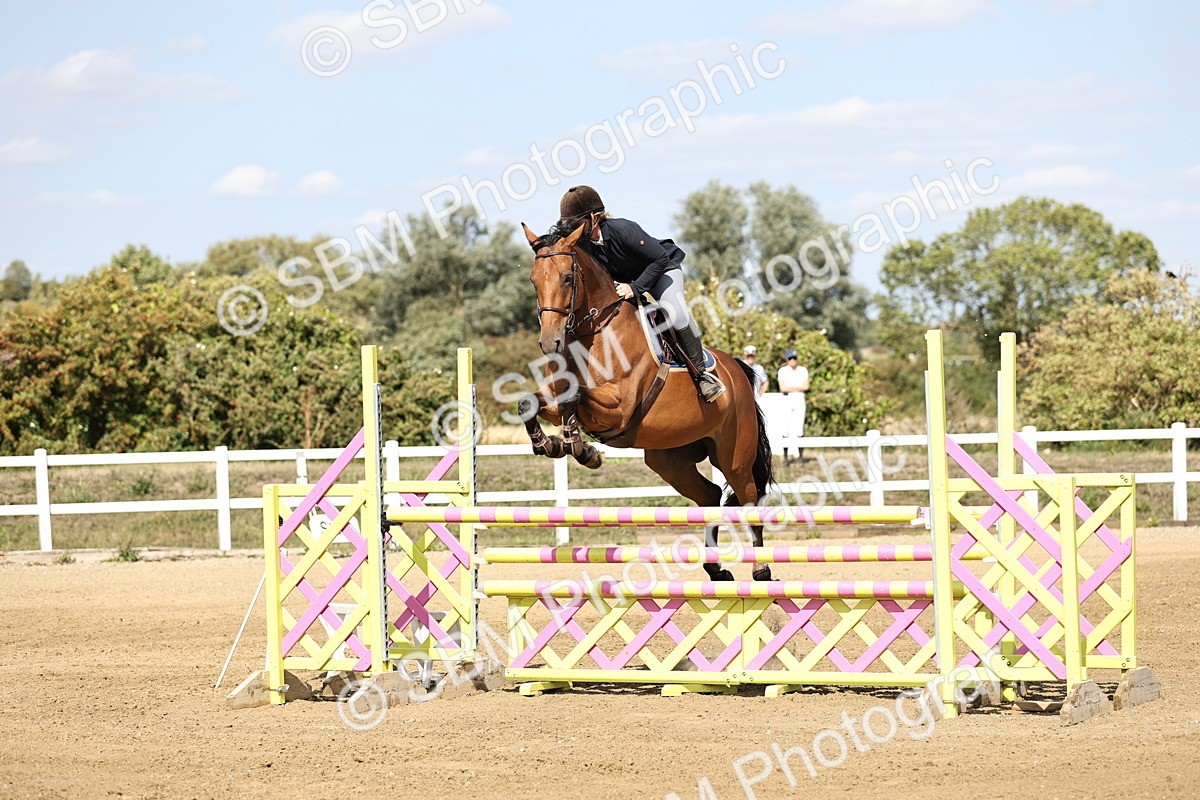 SBM_005066 - Class 6 = Senior Newcomers - 1.10m Open