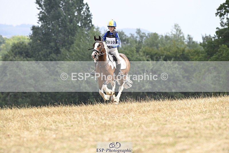 250824A-125247-36516 - 2010-Freya.Hallam-Deakin-Tommy