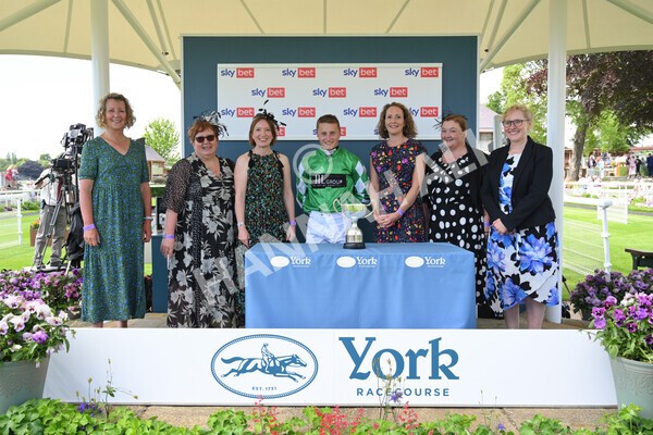 yr12062021r3-36 - Race 3 3.05pm Sky Bet Race to the Ebor Grand Cup