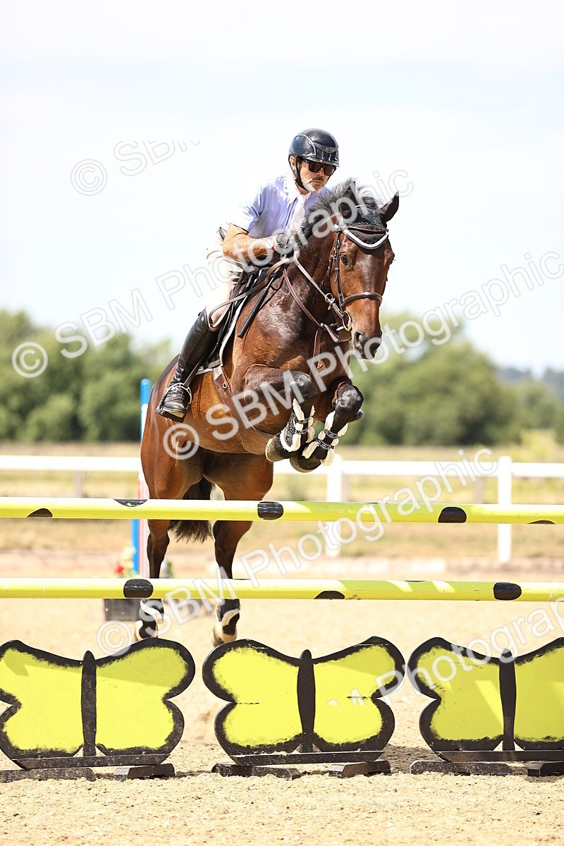 SBM_001181 - Class 16 - GFS Senior Newcomers 1.25m