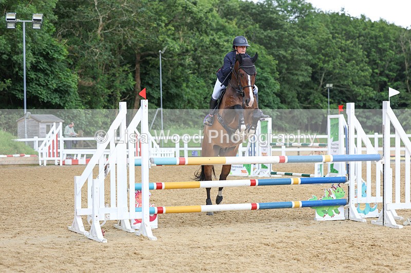 3E7A4189 - Class 7: Senior Newcomers/1.10m open