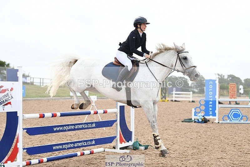 250807-115037-00847 - 1m Round 1