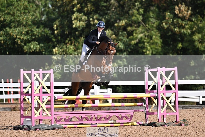 260812-095848-00137 - Cls 2 British Novice and 90cm