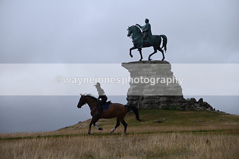 DSC_1728 - Time at Statue 12:13 to 12:32