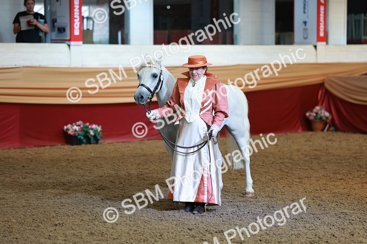 SBM_12070 - Class 103 - IH Costume