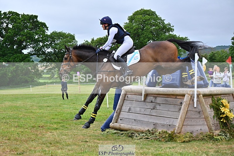 250524A-100108-08878 - A-014-Anna.Price-BLAKENEY.SURPRISE