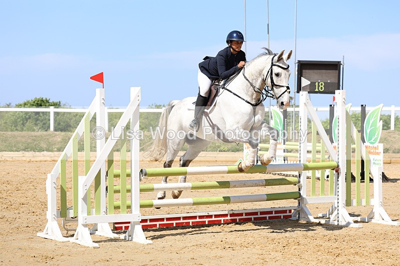 3E7A5823 - Class 4: Senior BN/90cm open