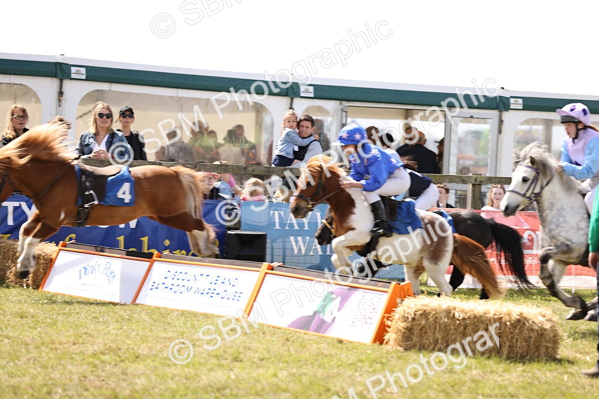 SBM_16705 - Dinky Derby