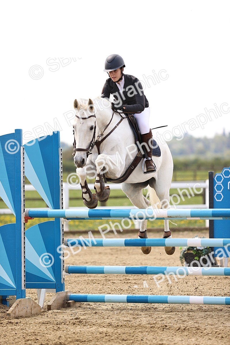 SBM_002353 - Class 11 - Senior newcomers - 1.10m