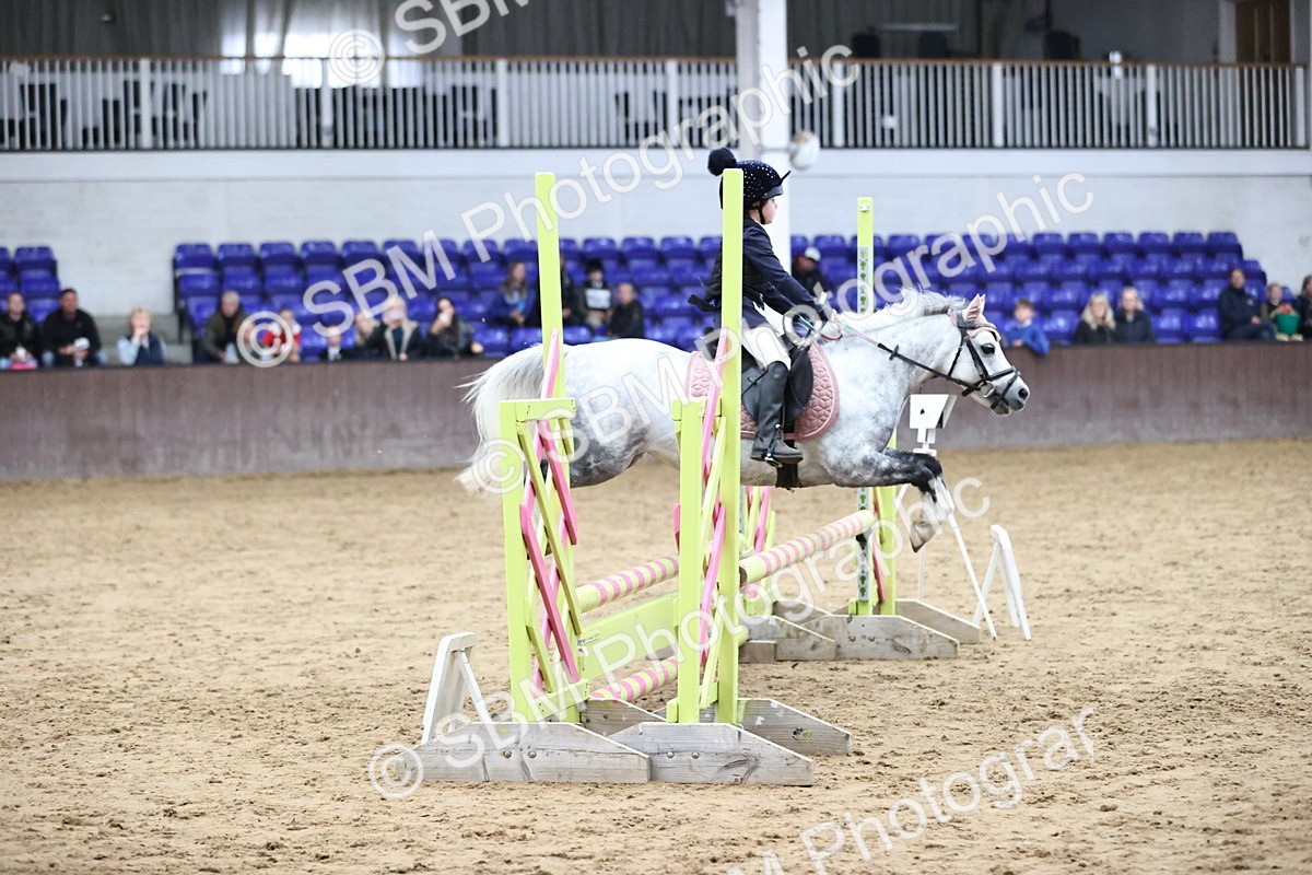 SBM_001386 - Class 5 - Henlow Veterinary Hospital 70cm