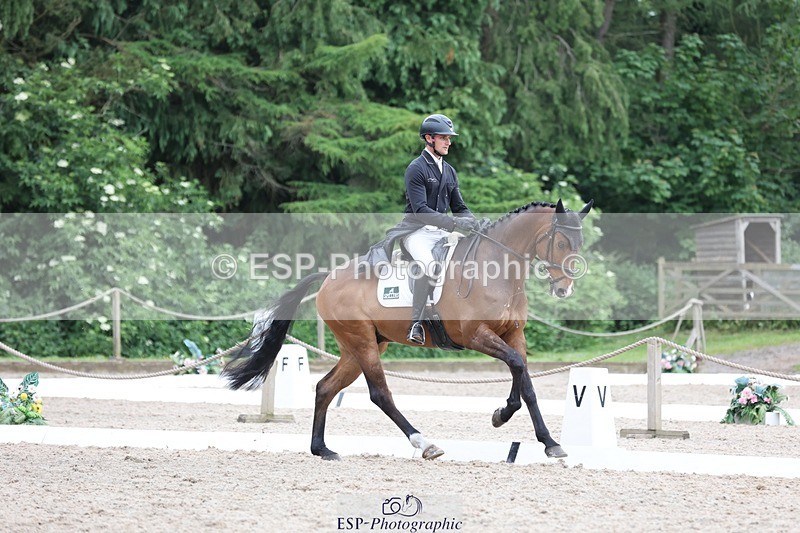 240523-181242-06352 - 320-CARPO_VIVENDI-Jack_Pinkney