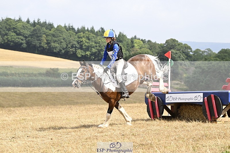 250824A-125251-36524 - 2010-Freya.Hallam-Deakin-Tommy