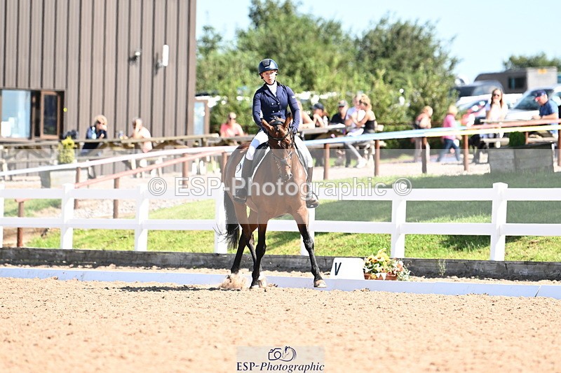 240816A-113224-04056 - 198-Lindsey.Cheffings-Prima