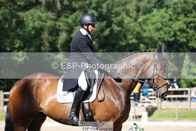 230526-092446-05065 - 354-TREWORDER-Michael_Owen-WEDTrotUp+DR