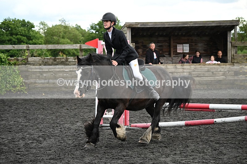 WJ6_0102 - Class 13 Novice 60cm