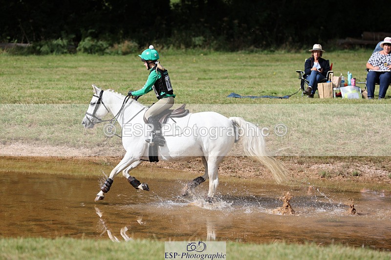 240825X-102041-31569 - 70cm XC 10.00 to 11.00