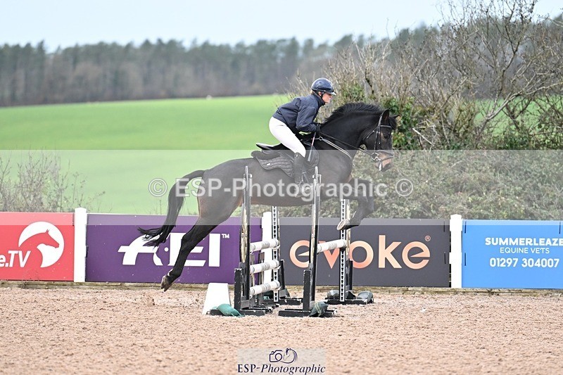 251205-095617-00084 - Cls 2 Snr British Novice and 90cm