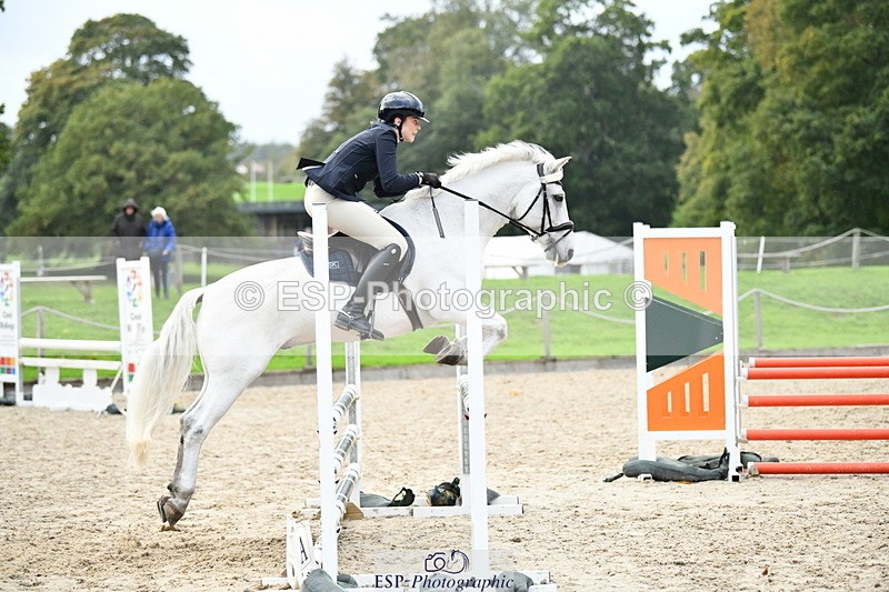 251004A-172839-02450 - Classes 12 & 13 90cm