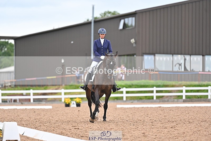 240817A-153355-10311 - 211-Louisa.Chatting-First.Mohican.II