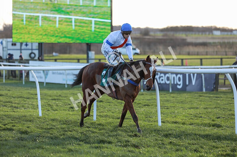 010125-Race 1-Its All About You-2200 - Race 1